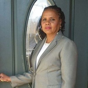 Meet your Posher, Vickie